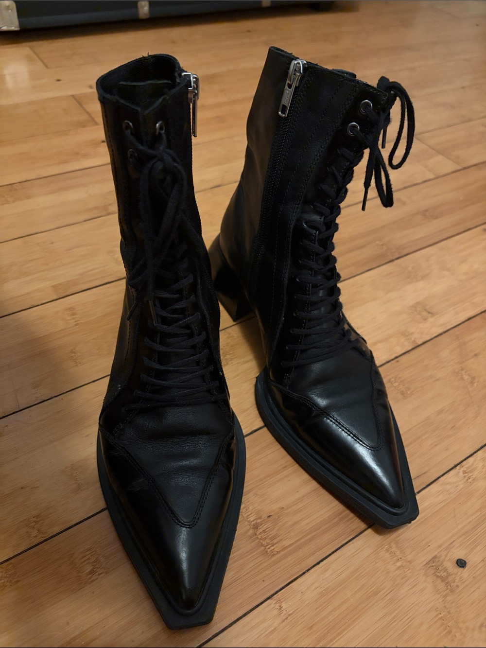 Vagabond Vivian Black Lace-Up Pointed Ankle Boots with Side Zip